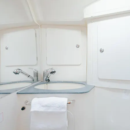 In A Boat - Algarve Bateau-hôtel *